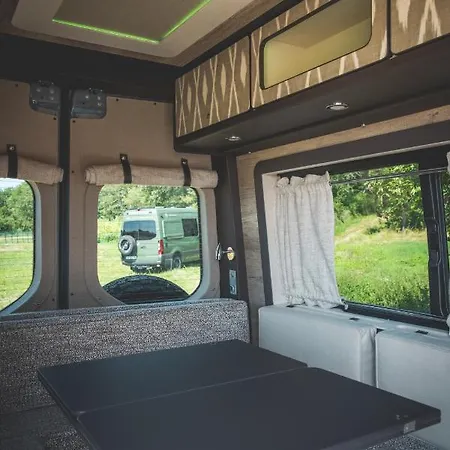 Nomadism مكان تخييم
