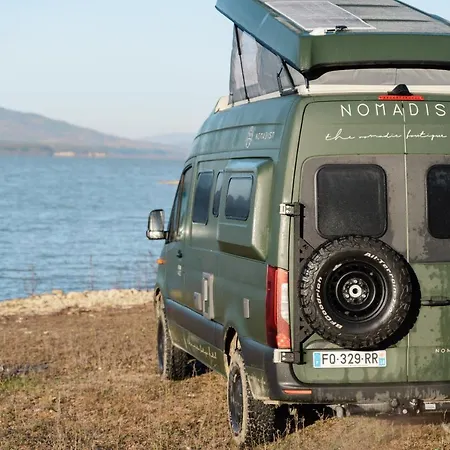 مكان تخييم Nomadism *