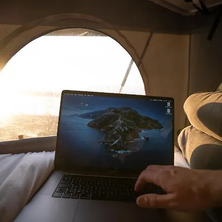مكان تخييم Nomadism *